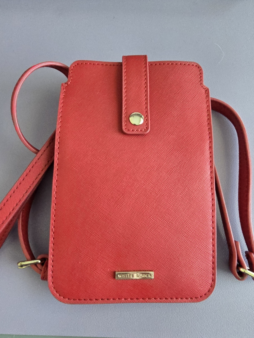 White House Black Market Red ❤️ Textured Crossbody Phone Wallet, Like New!